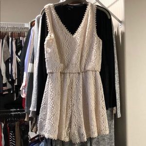 Maggy London cream lace romper size 2